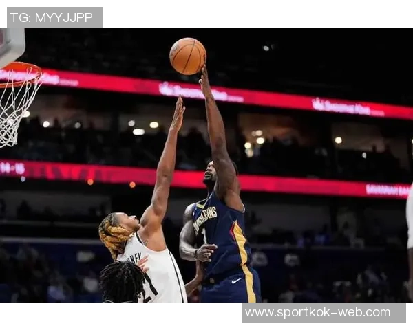 墨菲近期状态火热34分9板5助2断1帽表现令人刮目相看 墨菲近期状态火热34分9板5助2断1帽表现令人刮目相看