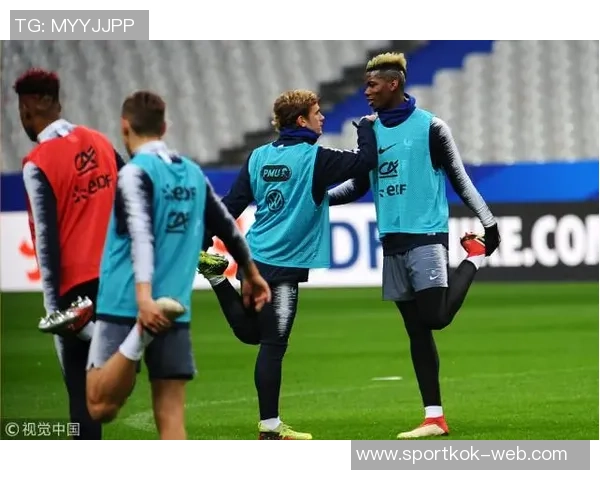 博格巴携妻子共同推出个人服装品牌PogbaMDXCIII引发关注 博格巴携妻子共同推出个人服装品牌PogbaMDXCIII引发关注